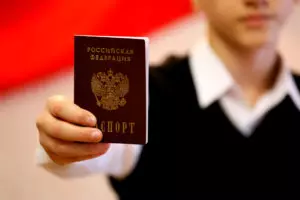 Когда в россии ребенок получает паспорт